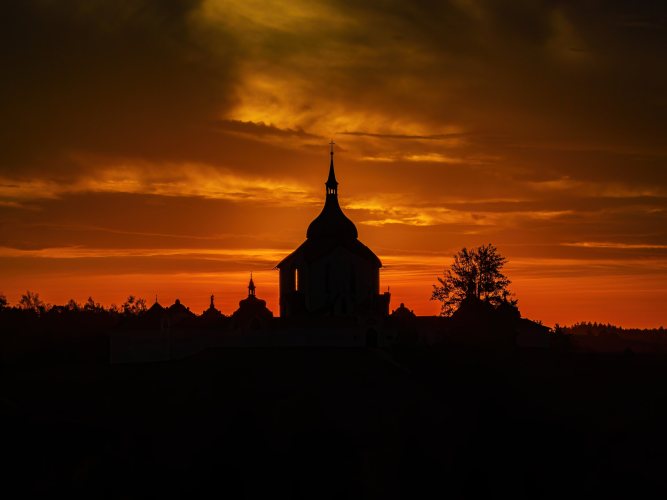 2026-10-07 - 07.25.50 - DJI_00454 - Žďár nad Sázavou - Zelená Hora.jpg